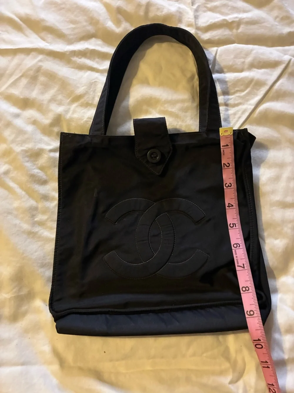 CHANEL CC Black Nylon Hand Bag - Picture 4 of 7